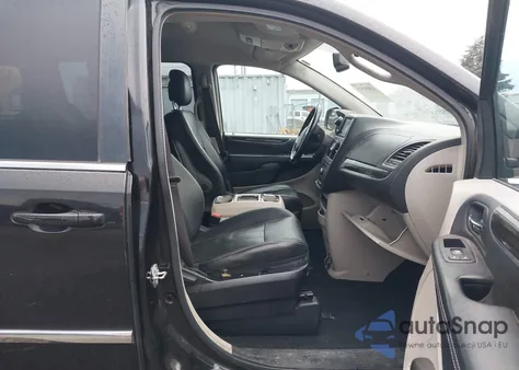 2016 Chrysler Town & Country Touring z USA, uszkodzony, nr VIN 2C4RC1BG5GR292758